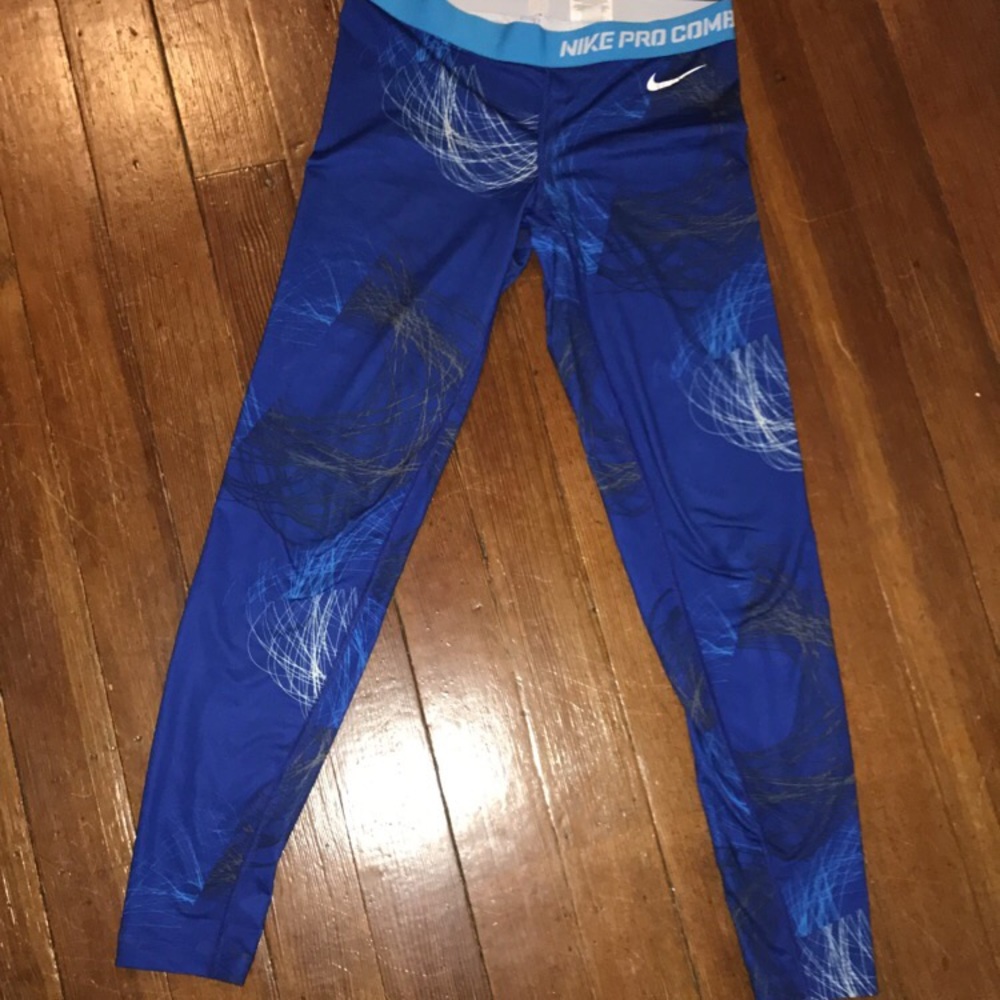 Nike pro combat leggings